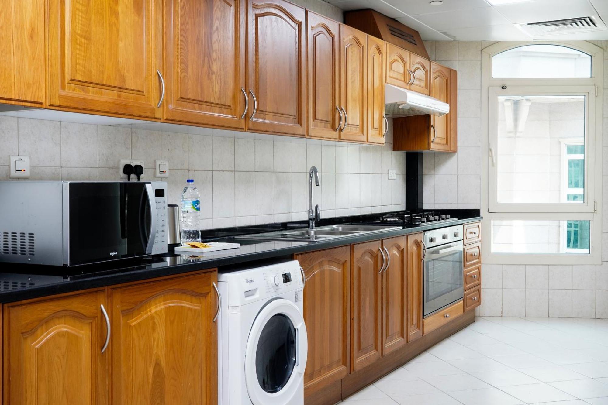 Apartment Roda Al Murooj Residences